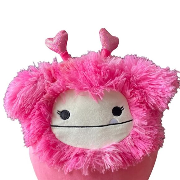 Squishmallows Bigfoot Valentine Caparinne Heart Love Pink Plush New Gift 12” - Picture 3 of 5
